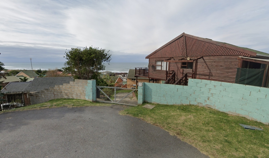 4 Bedroom Property for Sale in Winterstrand Eastern Cape